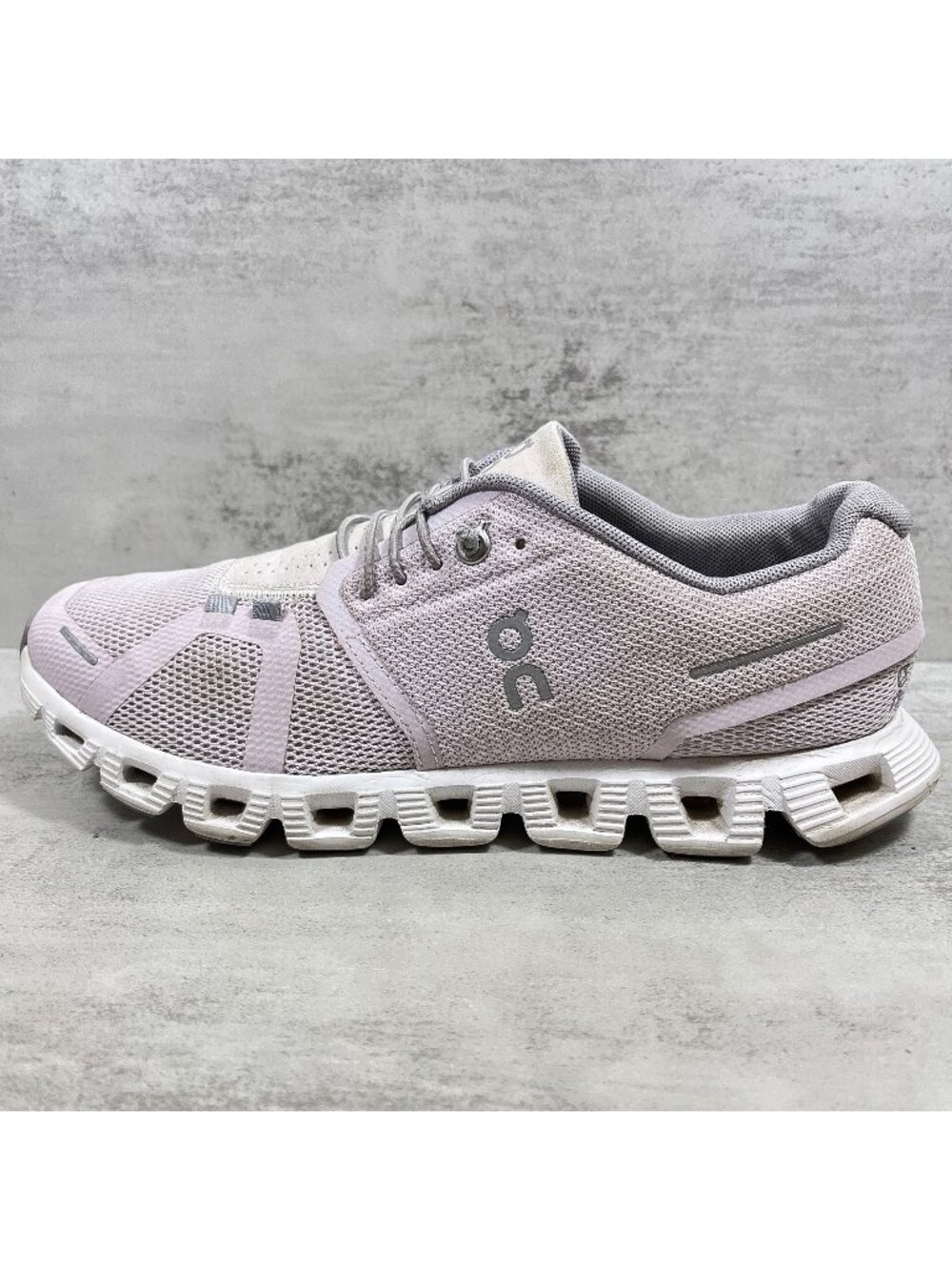 On Cloud 5 Running Shoes - Women's Size 8 - Purple Lily Frost